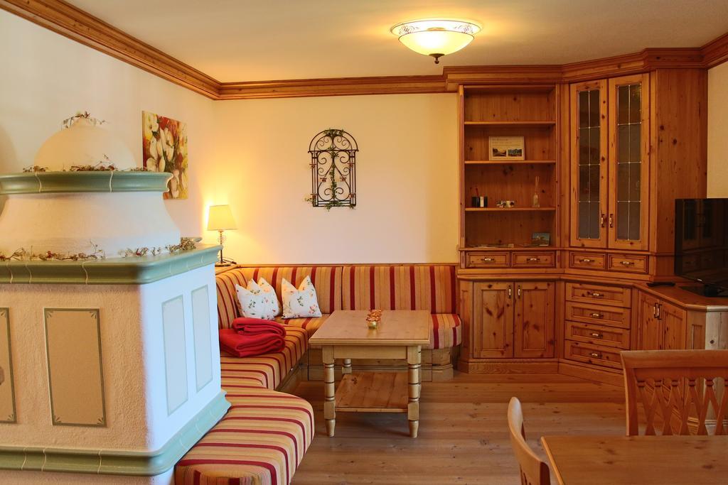 Ferienwohnung Schossleitner - Der Wohlfuehl-Ansitz Am Wolfgangsee Mit Weitblick Sankt Gilgen Quarto foto