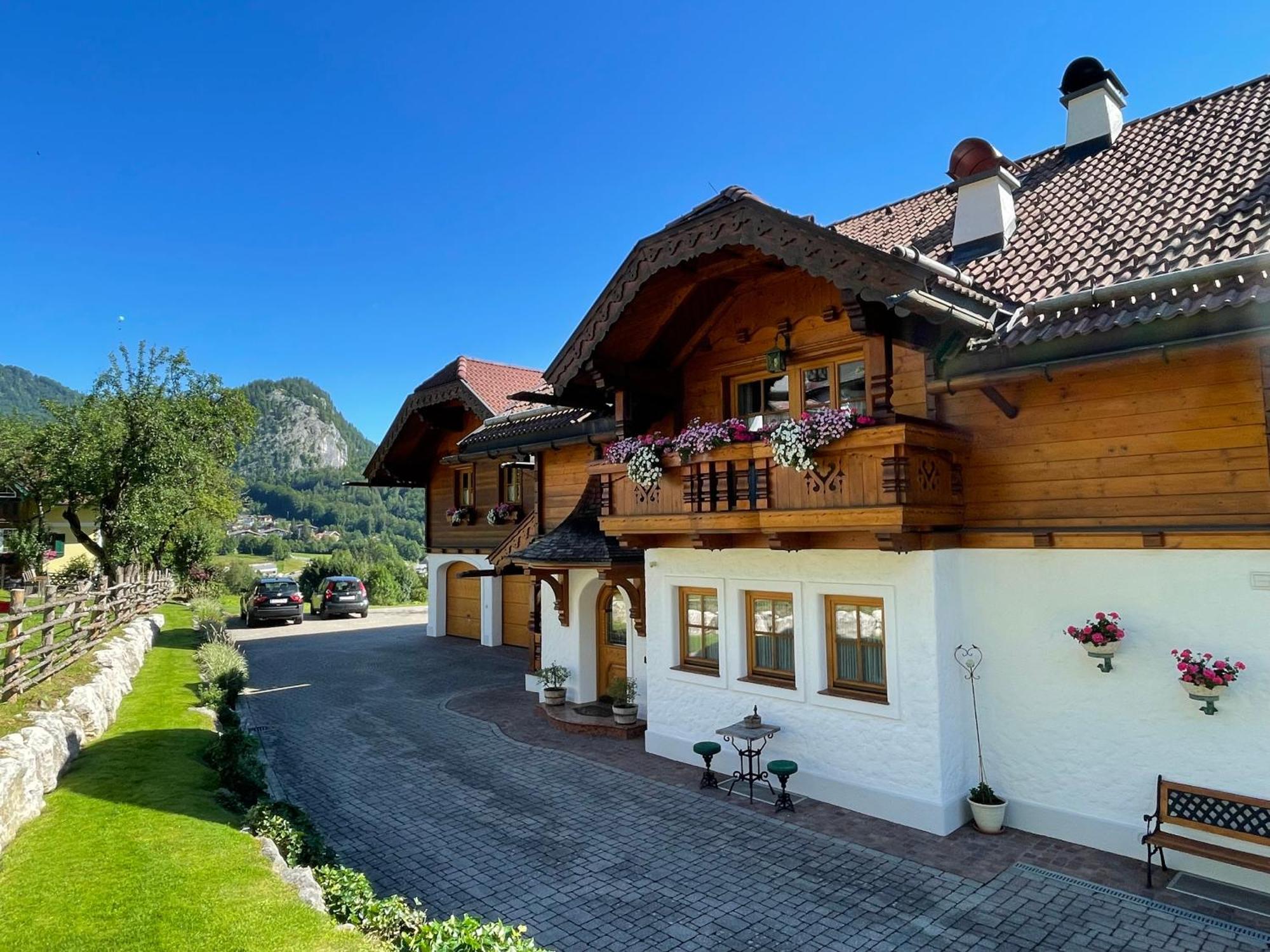 Ferienwohnung Schossleitner - Der Wohlfuehl-Ansitz Am Wolfgangsee Mit Weitblick Sankt Gilgen Exterior foto