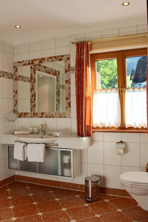 Ferienwohnung Schossleitner - Der Wohlfuehl-Ansitz Am Wolfgangsee Mit Weitblick Sankt Gilgen Quarto foto